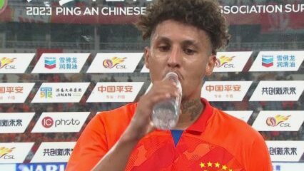 足协相关人士：克雷桑归化不会特事特办 将综合研判稳步推进