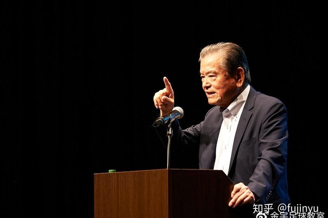 川渊三郎：目前有超过60名日本足球教练活跃在中国