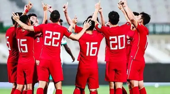 国足不行和足协以及体制没有关系！ 真正的问题在于中国人不热爱足球