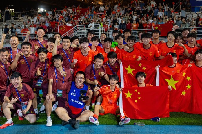 很期待上海U17队和国青U17队打一场