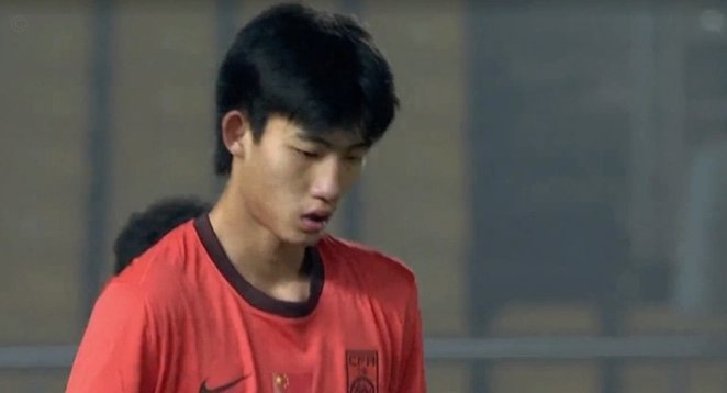 高强度训练下的学业秘密：赵松源的“双重身份”如何平衡？