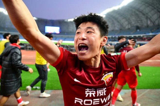 武磊抢点破门，海港1-1战平海牛
